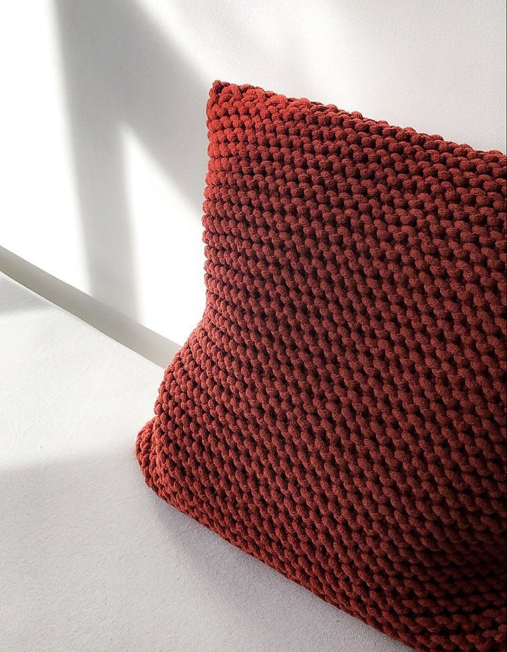 Knitted square cushion | TERRACOTTA - Zuri House