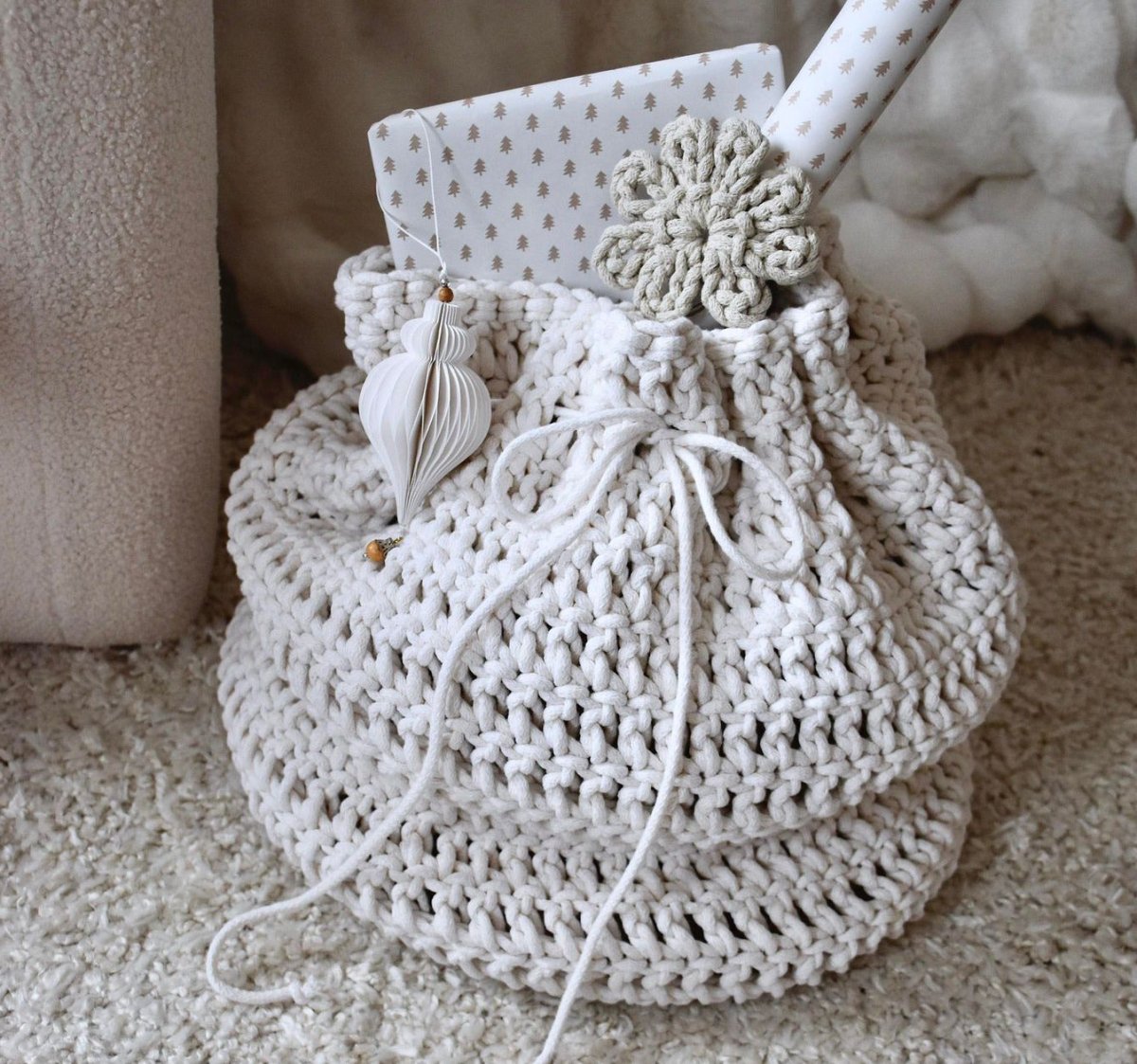 Large Santa sack | crocheted - Zuri House