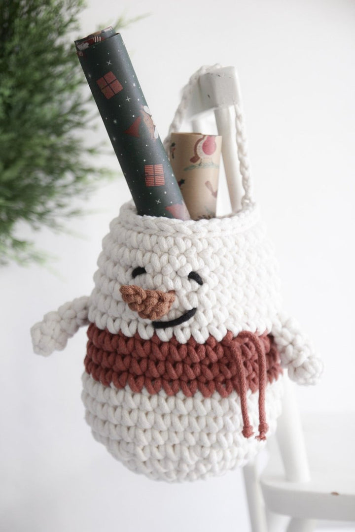 Snowman Hanging Basket | TERRACOTTA - Zuri House