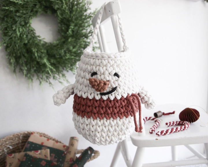 Snowman Hanging Basket | TERRACOTTA - Zuri House