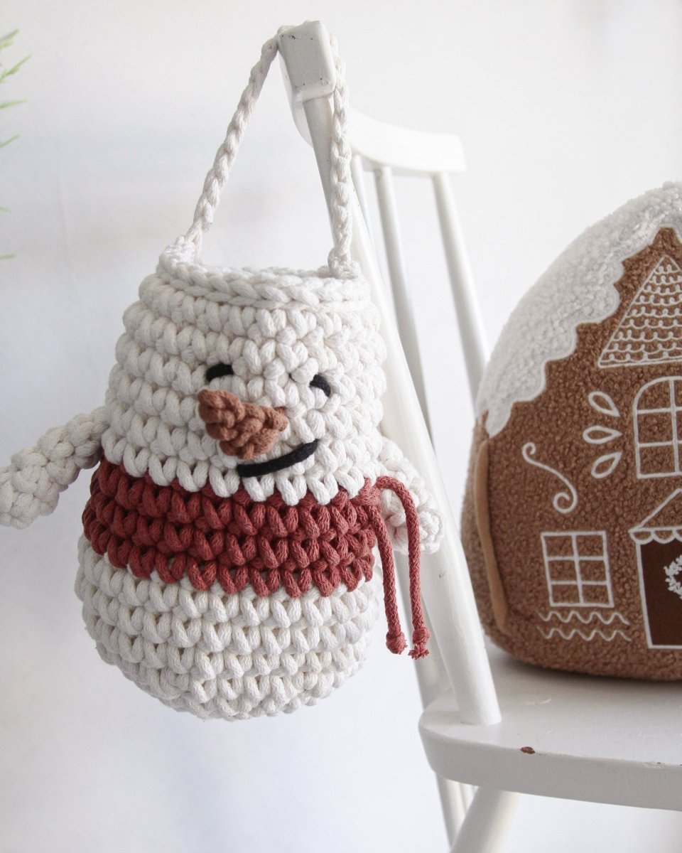 Snowman Hanging Basket | TERRACOTTA - Zuri House