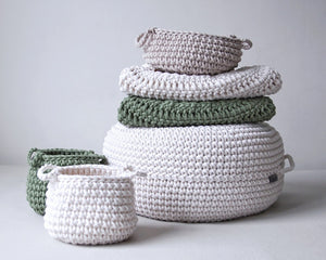 Crochet ottoman | IVORY - Zuri House