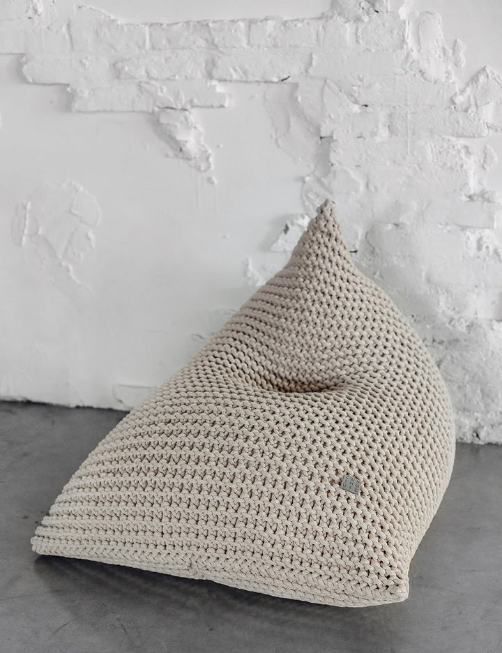 Chunky knitted bean bag | OATMEAL - Zuri House