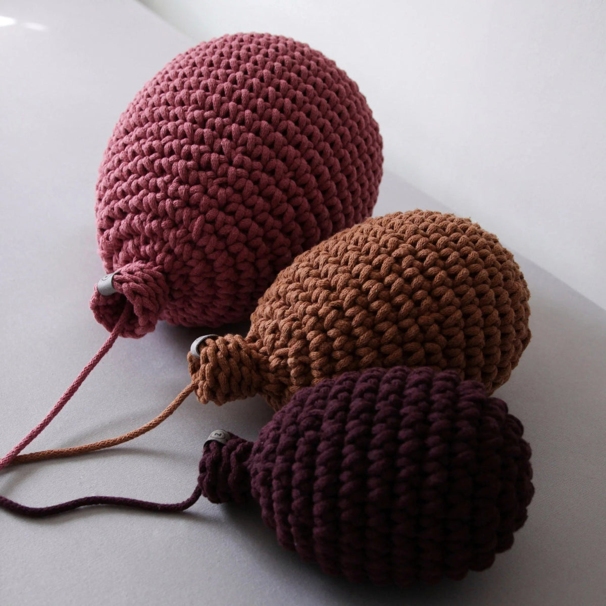 Crochet balloon | AUBERGINE - Zuri House