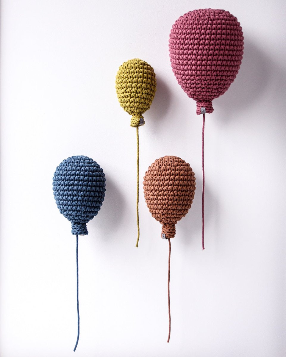 Crochet balloon | LIGHT OLIVE - Zuri House