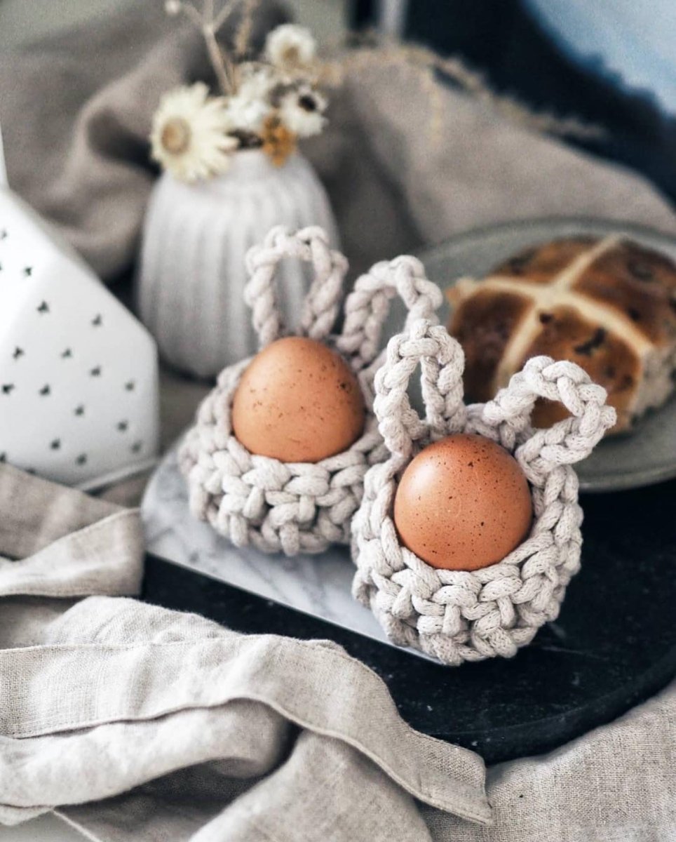 Crochet Easter Bunny Egg Cup PATTERN - Zuri House