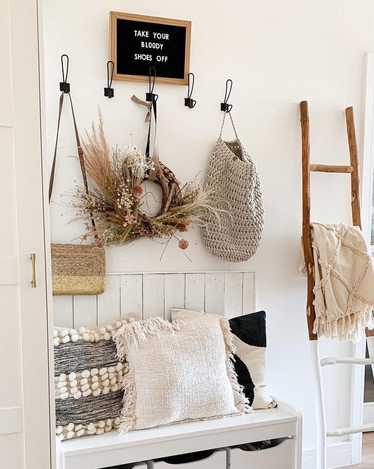 Crochet hanging bag, Large | OATMEAL - Zuri House