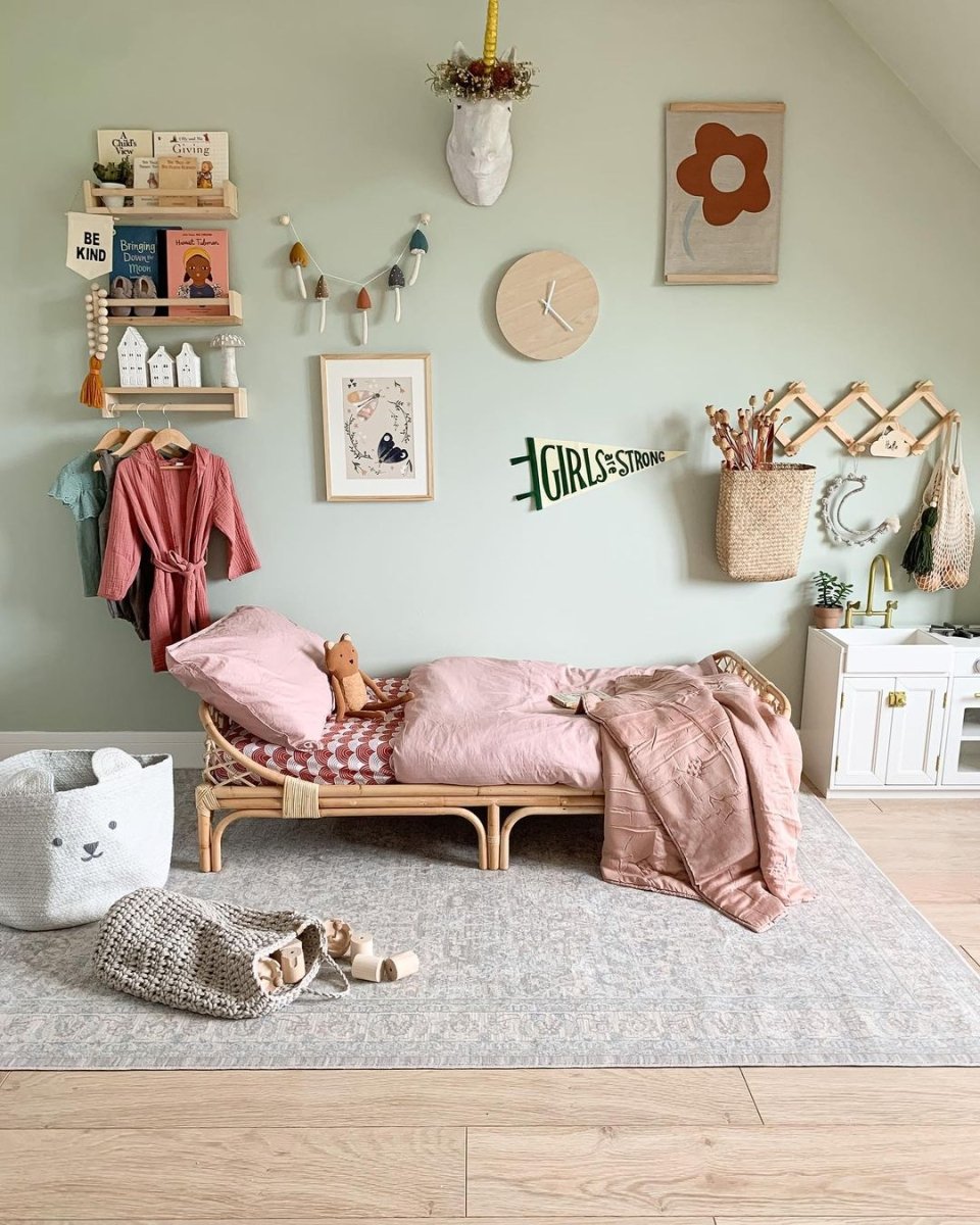 Crochet hanging bag, Large | OATMEAL - Zuri House