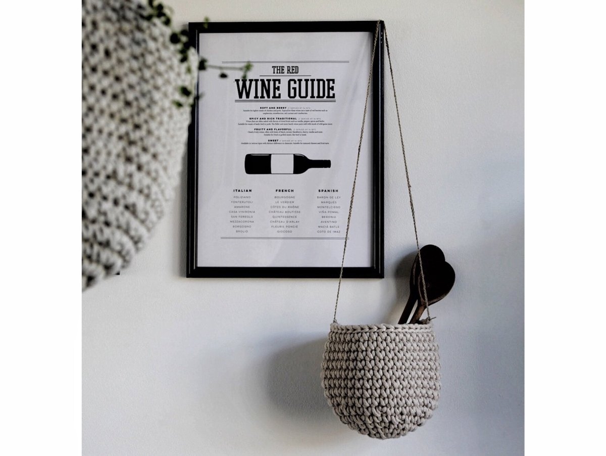 Crochet hanging basket, Small | BEIGE - Zuri House