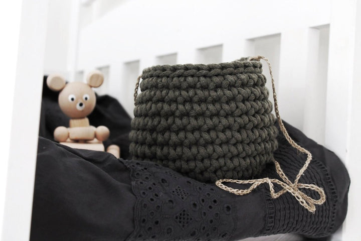Crochet hanging basket, Small | OLIVE GREEN - Zuri House
