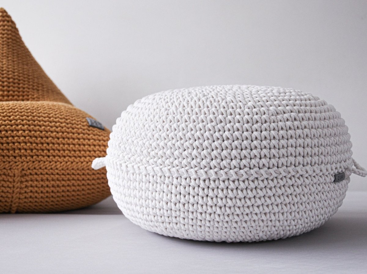 Crochet ottoman | IVORY - Zuri House