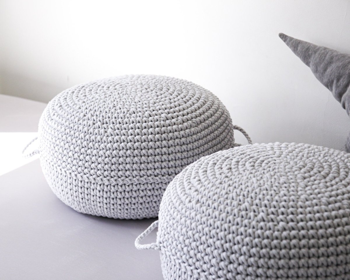 Crochet ottoman | LIGHT GREY - Zuri House