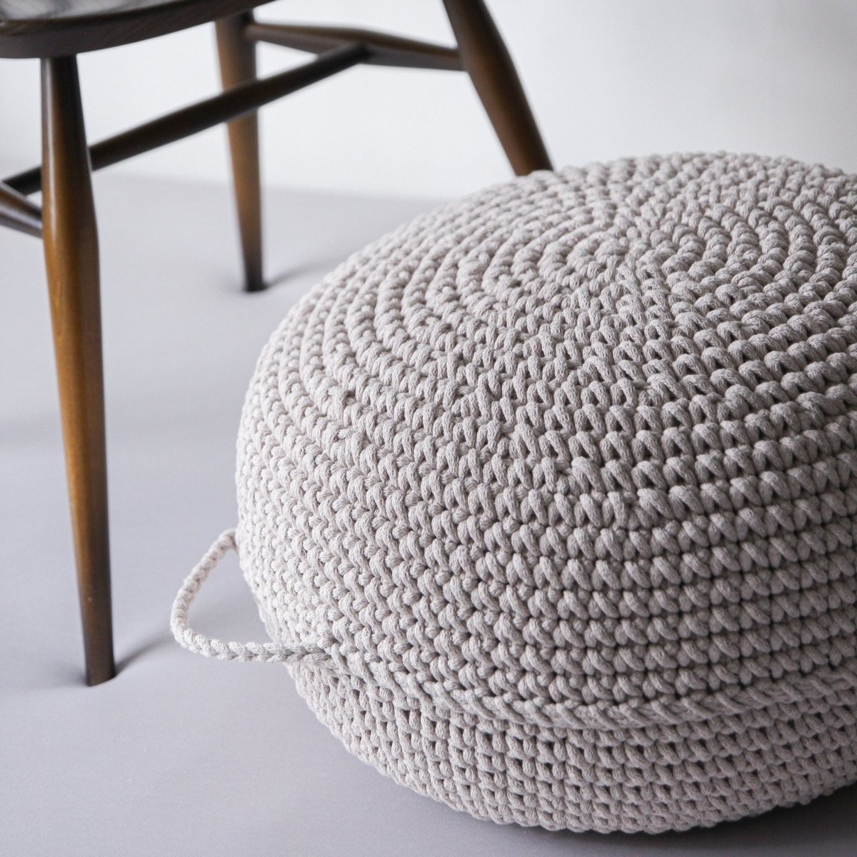 Crochet ottoman | OATMEAL - Zuri House