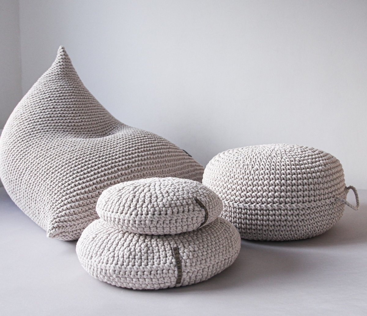 Crochet ottoman | OATMEAL - Zuri House