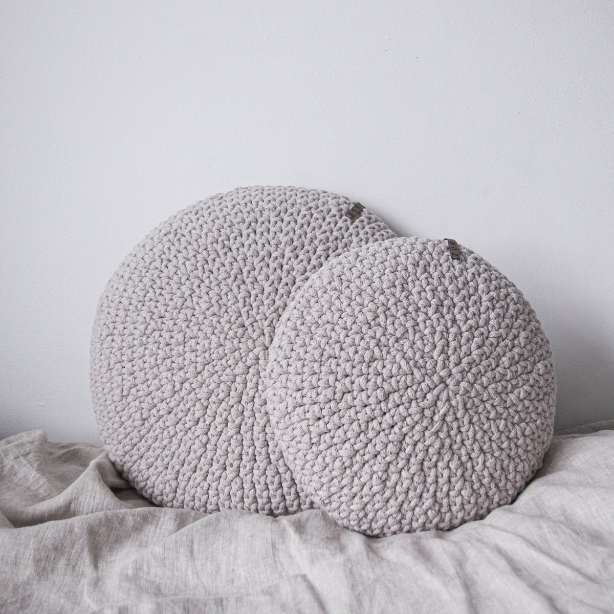 Crochet round cushion | OATMEAL - Zuri House