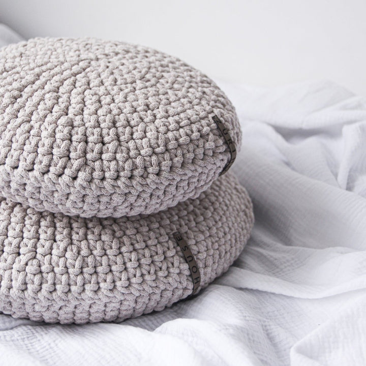 Crochet round cushion | OATMEAL - Zuri House