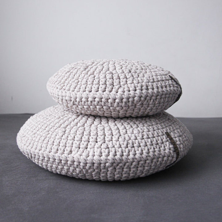 Crochet round cushion | OATMEAL - Zuri House