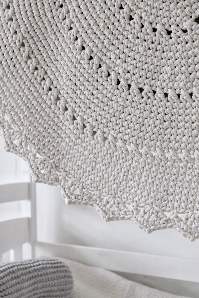 Crochet rug MANDALA | IVORY - Zuri House