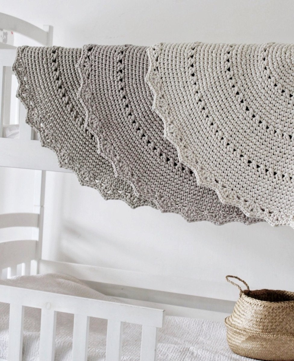 Crochet rug MANDALA | OATMEAL - Zuri House