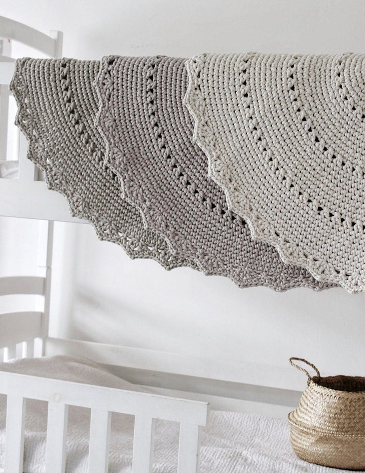 Crochet rug MANDALA | OATMEAL - Zuri House