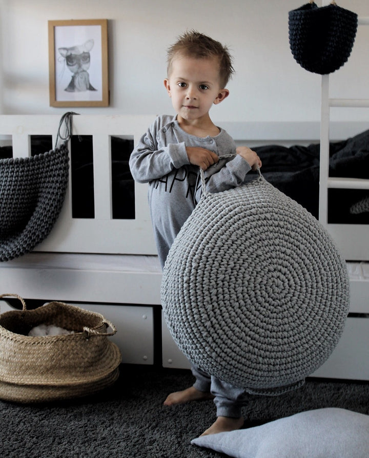 Crocheted ottoman LIGHT GREY - Zuri House