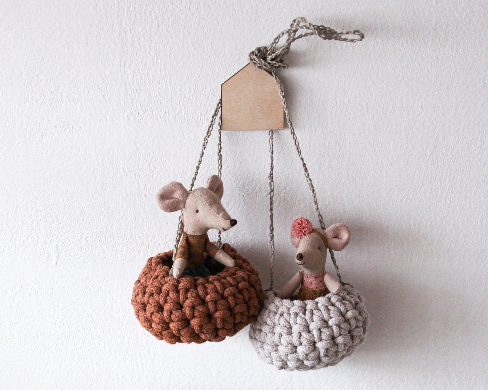 Hanging Nest - Zuri House