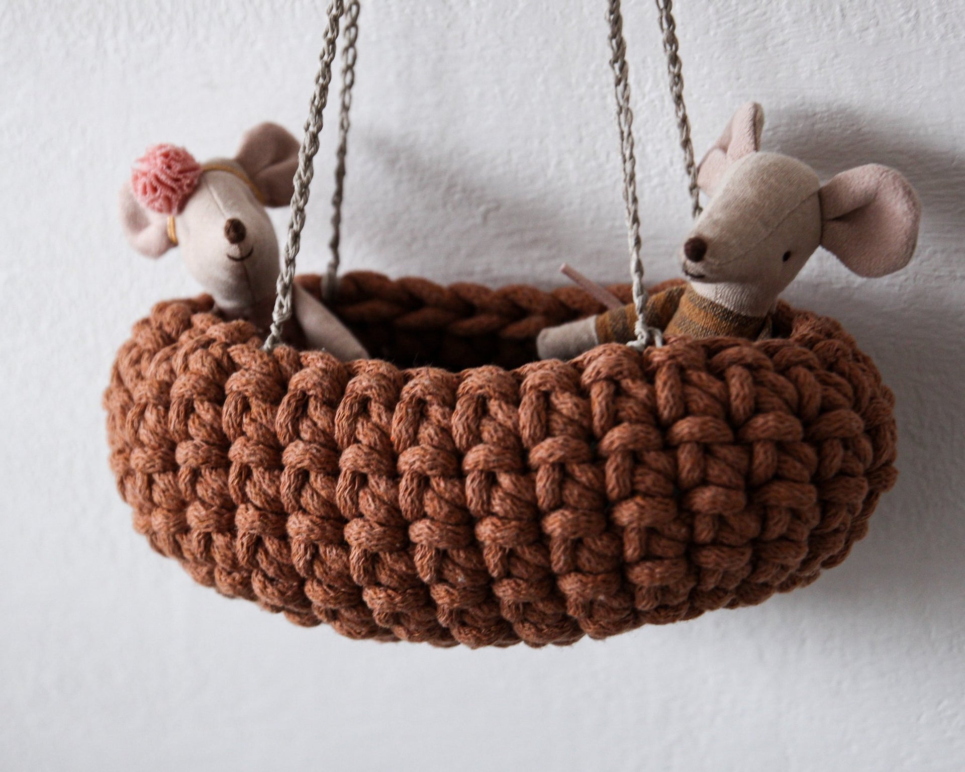 Hanging Twin Nest - Zuri House