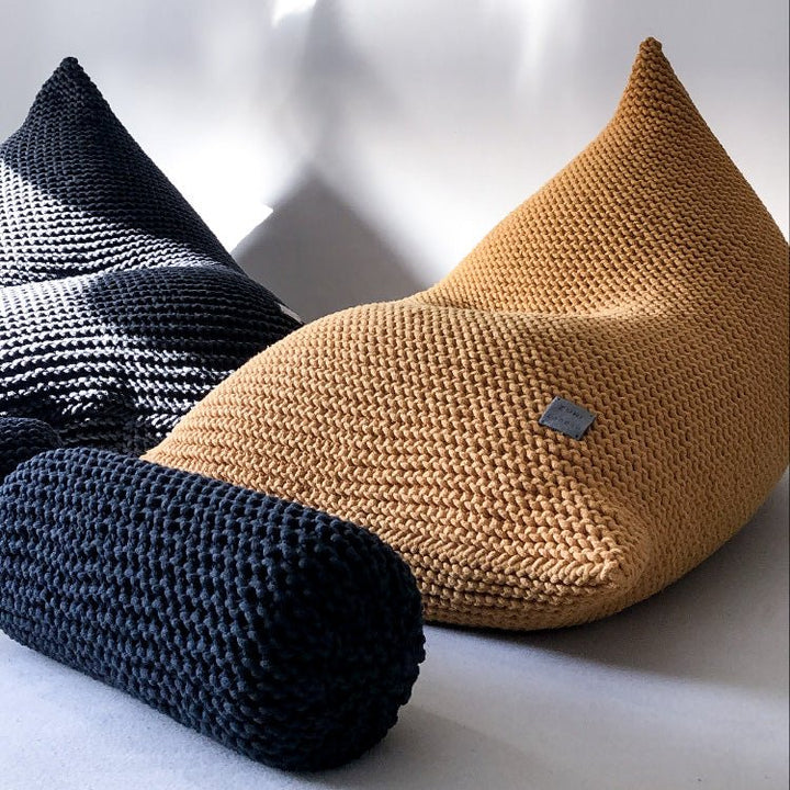 Knitted bean bag CHARCOAL and mustard close ups 