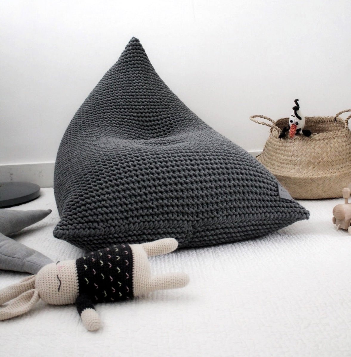 Knitted bean bag KIDS | DARK GREY - Zuri House