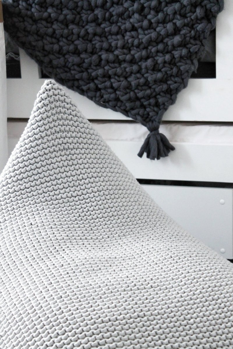 Knitted bean bag KIDS | LIGHT GREY - Zuri House