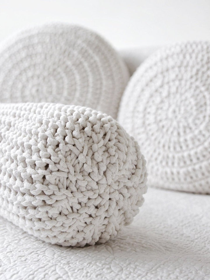 Knitted bolster cushion | IVORY - Zuri House