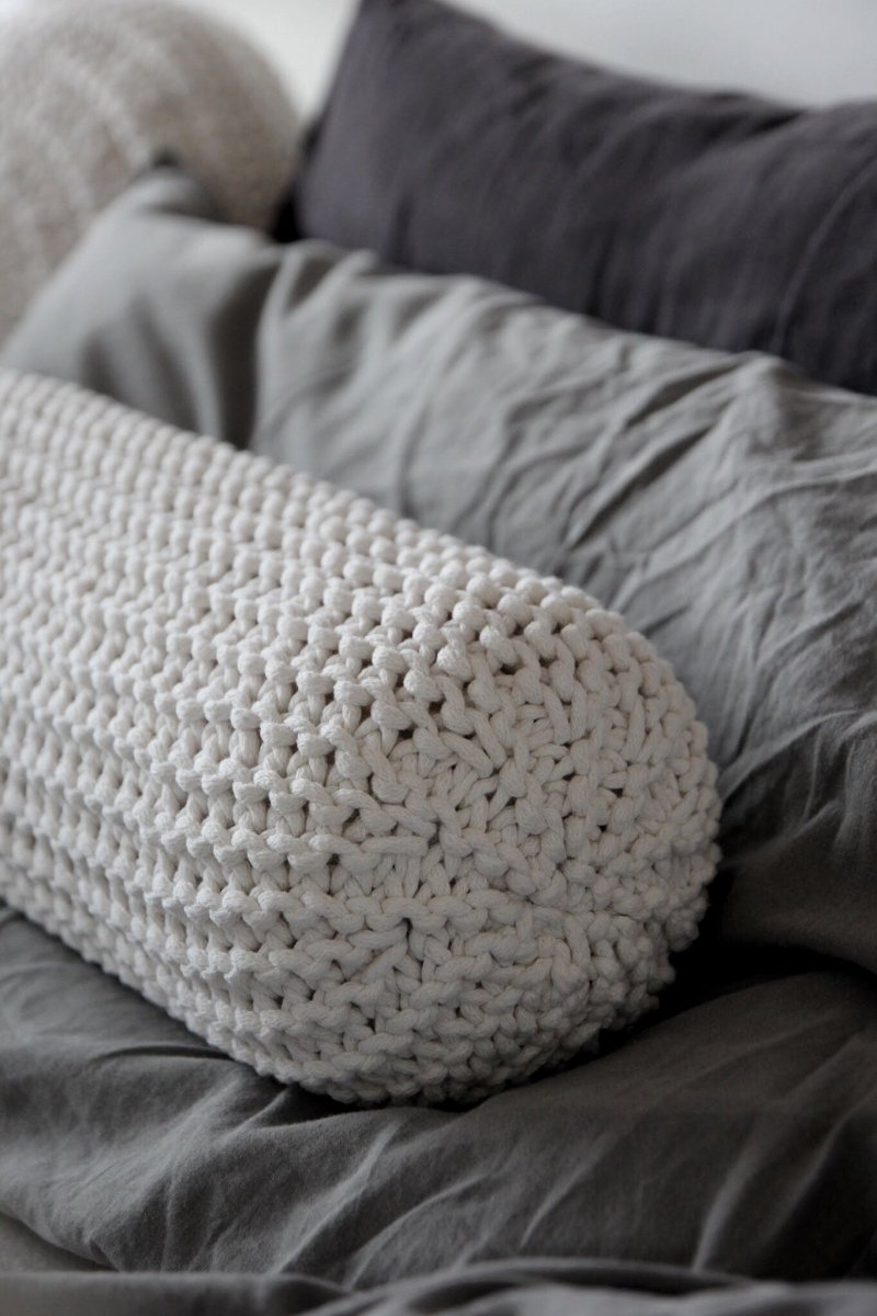 Knitted bolster cushion | IVORY - Zuri House