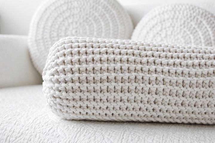 Knitted bolster cushion | IVORY - Zuri House