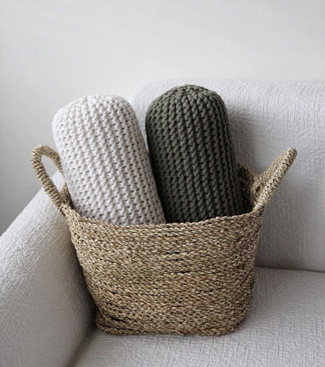 Knitted bolster cushion | OLIVE GREEN - Zuri House