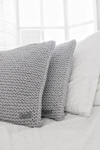 Knitted cushion LIGHT GREY - Zuri House