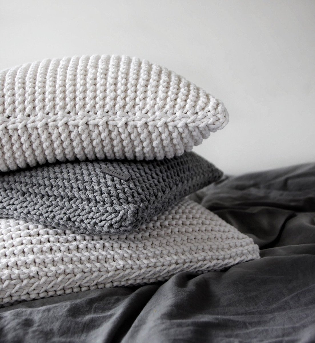Knitted square cushion | DARK GREY - Zuri House