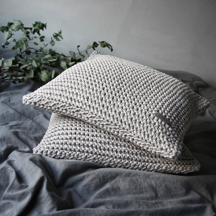 Knitted square cushion | OATMEAL - Zuri House