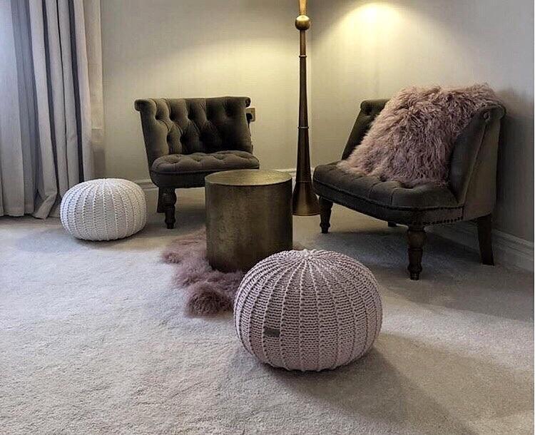 Medium knitted pouffe POWDER PINK - Zuri House