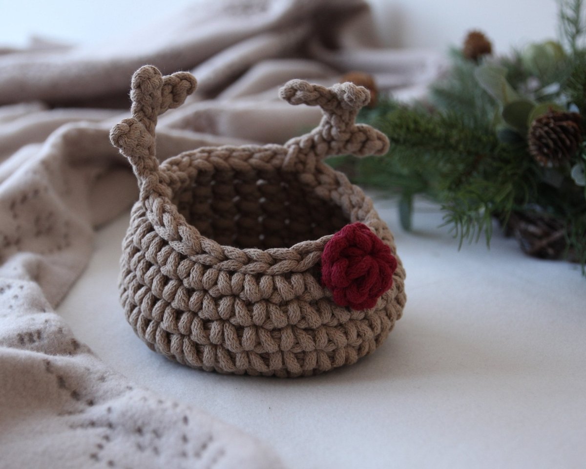 Reindeer basket | mocha - Zuri House