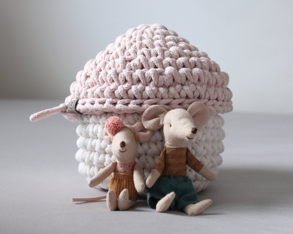 Smurf Basket | IVORY & PALE PINK - Zuri House